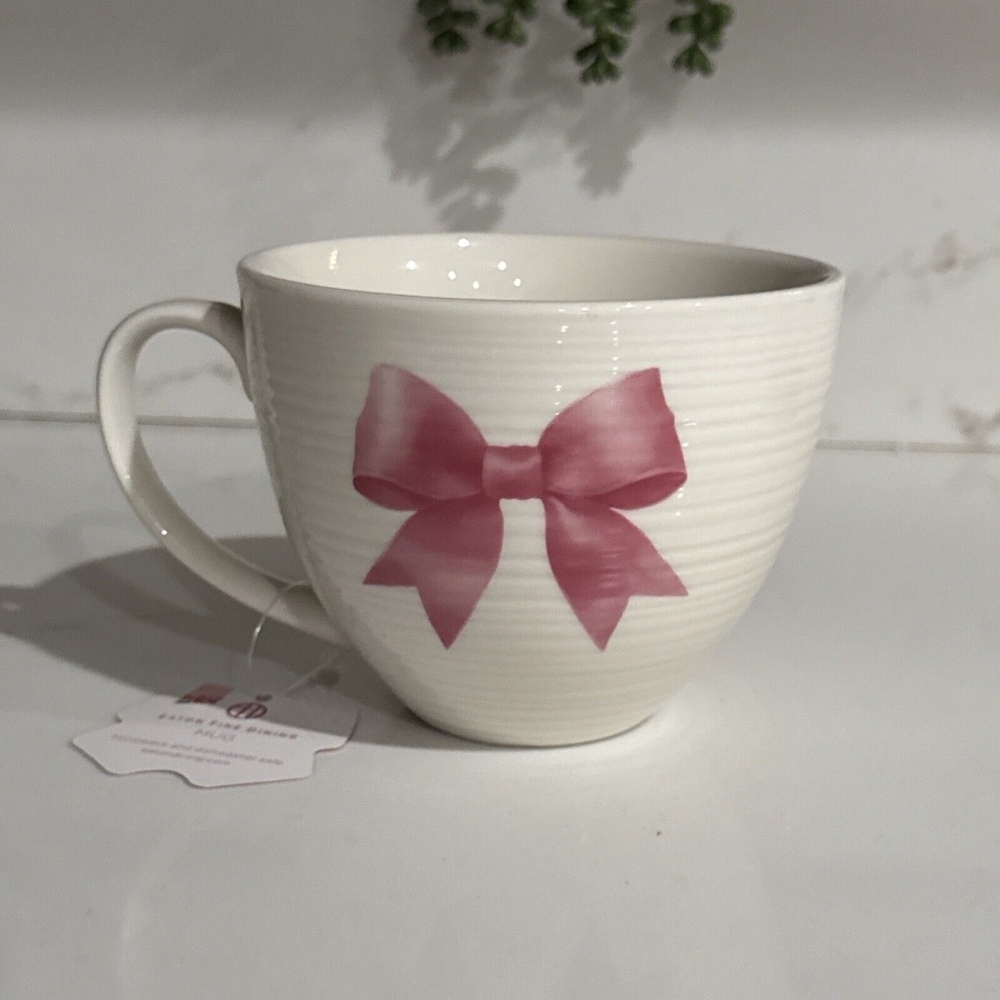 Eaton Fine Dining Pink Bow Mug Cup